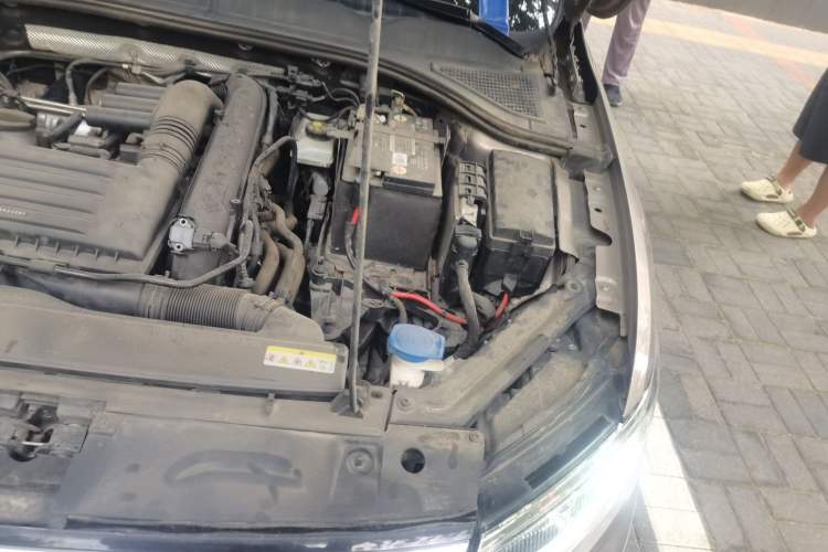 Used Volkswagen Bora 2023 200TSI DSG YueXing PRO Edition Engine Bay Left
