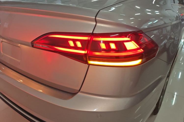 Used Volkswagen Bora 2023 280TSI DSG Prestige Edition Exterior 3