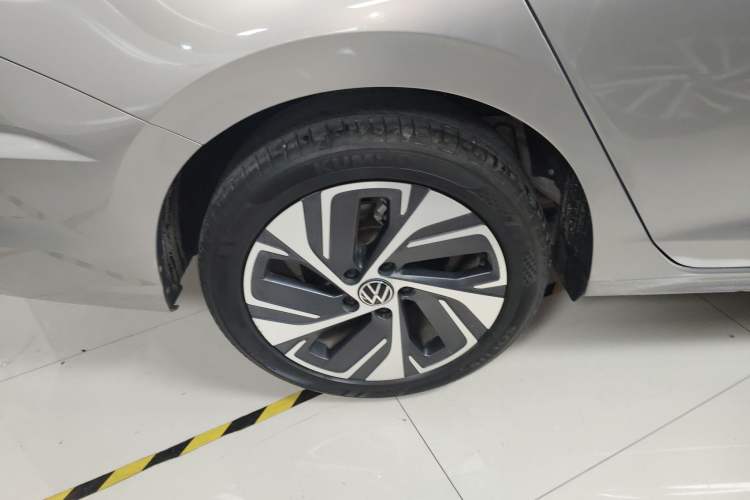 Used Volkswagen Bora 2023 300TSI DSG Prestige Edition Exterior 5