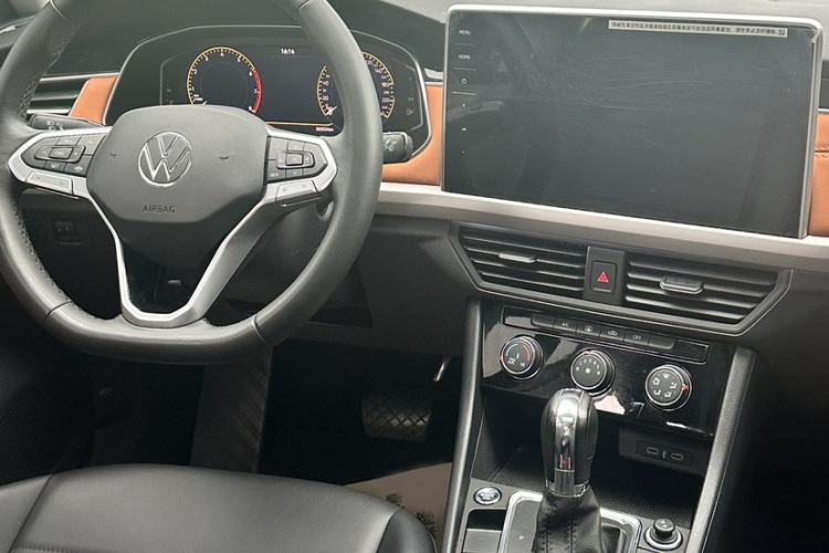 Used Volkswagen Bora 2023 200TSI DSG YueXing PRO Edition Interior 2