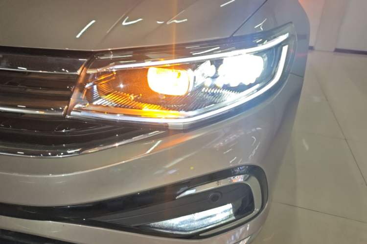 Used Volkswagen Bora 2023 280TSI DSG Prestige Edition Left Front Headlight