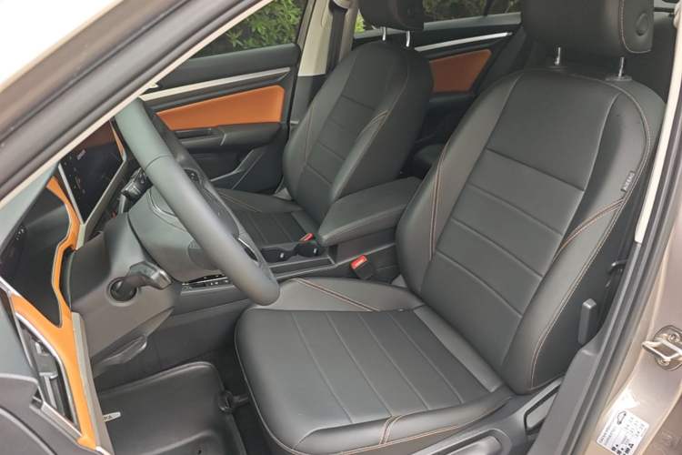 Used Volkswagen Bora 2023 200TSI DSG Smart Drive Version Left Front Seat