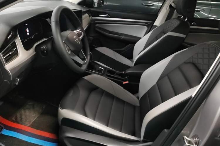 Used Volkswagen Bora 2023 300TSI DSG Prestige Edition Left Front Seat