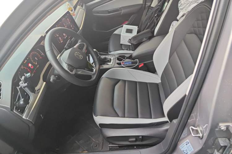 Used Volkswagen Bora 2023 280TSI DSG Prestige Edition Left Front Seat