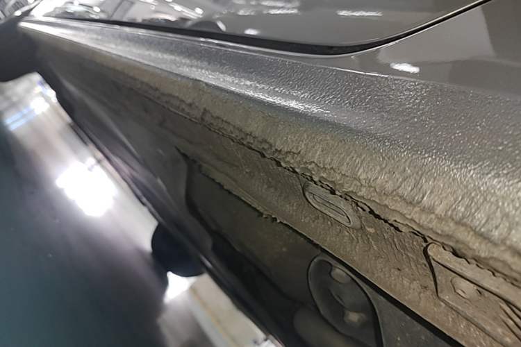 Used Volkswagen Bora 2023 300TSI DSG Prestige Edition Left Side Sill
