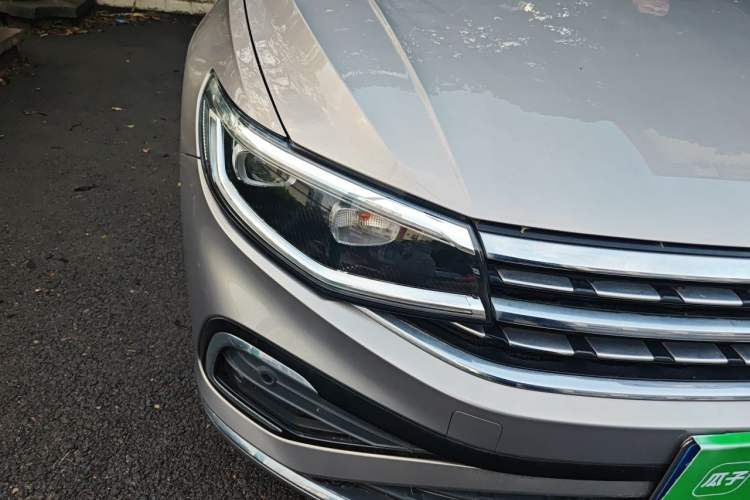 Used Volkswagen Bora 2023 280TSI DSG Prestige Edition Right Front Headlight