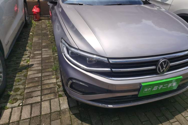 Used Volkswagen Bora 2023 200TSI DSG YueXing PRO Edition Right Front Headlight