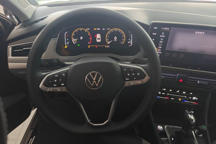 Used Volkswagen Bora 2023 300TSI DSG Prestige Edition Steering Wheel