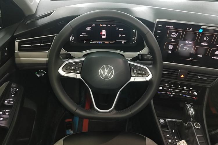 Used Volkswagen Bora 2023 300TSI DSG Prestige Edition Steering Wheel