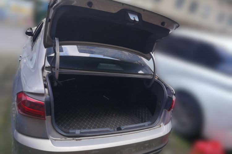 Used Volkswagen Bora 2023 200TSI DSG YueXing PRO Edition Trunk