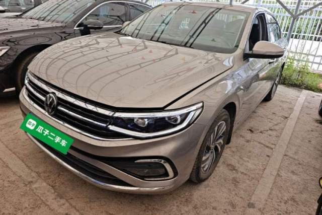 Ojetý Volkswagen Bora 2023 280TSI DSG Comfort Edition