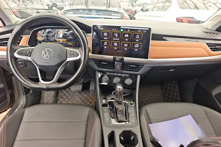 Used Volkswagen Bora 2023 280TSI DSG Comfort Edition Center Console