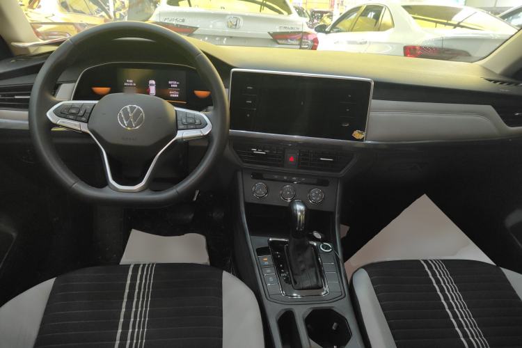 Used Volkswagen Bora 2023 200TSI DSG Comfort Edition Center Console