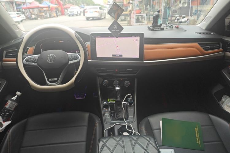Used Volkswagen Bora 2023 200TSI DSG YueXing PRO Edition Center Console