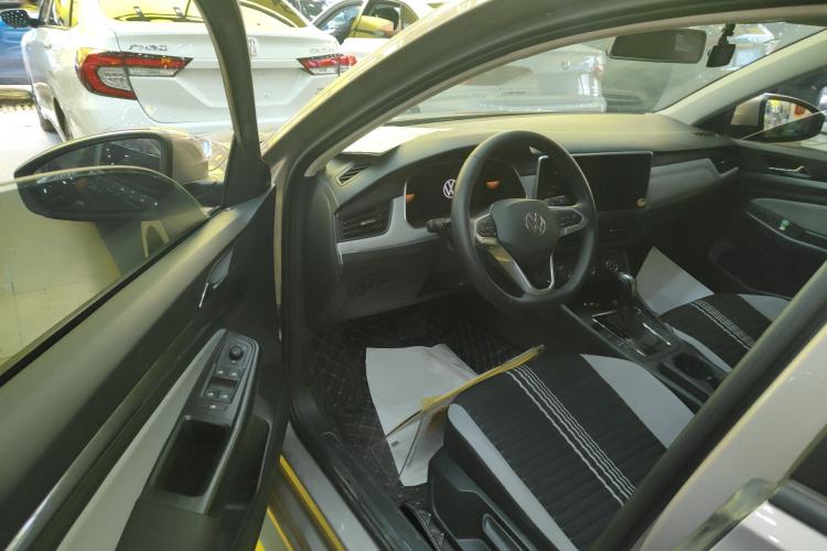 Used Volkswagen Bora 2023 200TSI DSG Comfort Edition Driver Seat