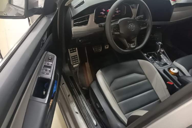Used Volkswagen Bora 2023 280TSI DSG Prestige Edition Driver Seat