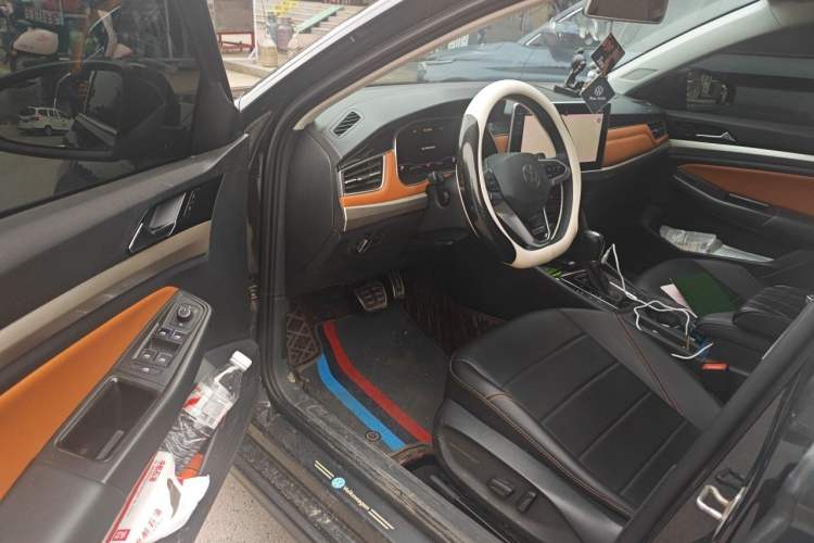 Used Volkswagen Bora 2023 200TSI DSG YueXing PRO Edition Driver Seat