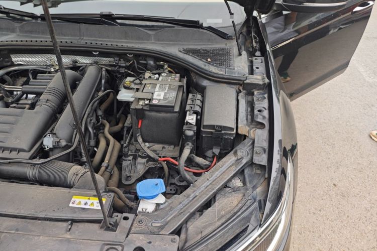 Used Volkswagen Bora 2023 200TSI DSG YueXing PRO Edition Engine Bay Left