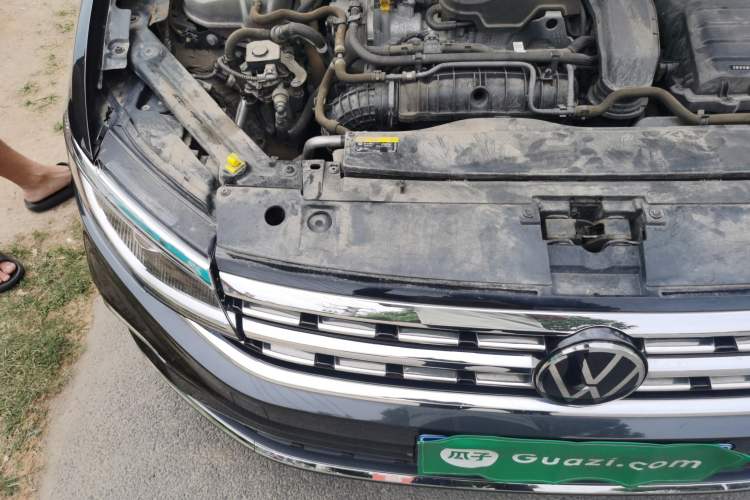 Used Volkswagen Bora 2023 300TSI DSG Prestige Edition Engine Bay Right