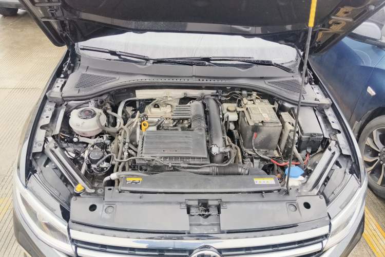 Used Volkswagen Bora 2023 280TSI DSG Prestige Edition Engine Bay