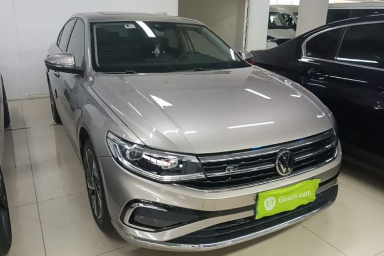 Used Volkswagen Bora 2023 280TSI DSG Prestige Edition Exterior 1
