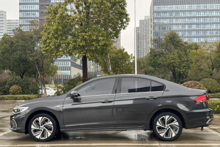 Used Volkswagen Bora 2023 280TSI DSG Prestige Edition Exterior 5