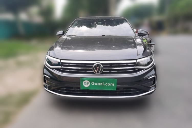 Used Volkswagen Bora 2023 300TSI DSG Prestige Edition Front