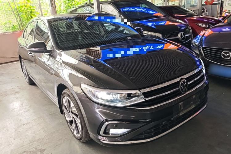 Used Volkswagen Bora 2023 280TSI DSG Prestige Edition Front Right 45 Deg