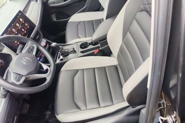 Used Volkswagen Bora 2023 280TSI DSG Prestige Edition Left Front Seat