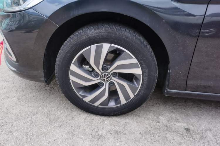 Used Volkswagen Bora 2023 200TSI DSG Enjoyment Edition Left Front Wheel Hub