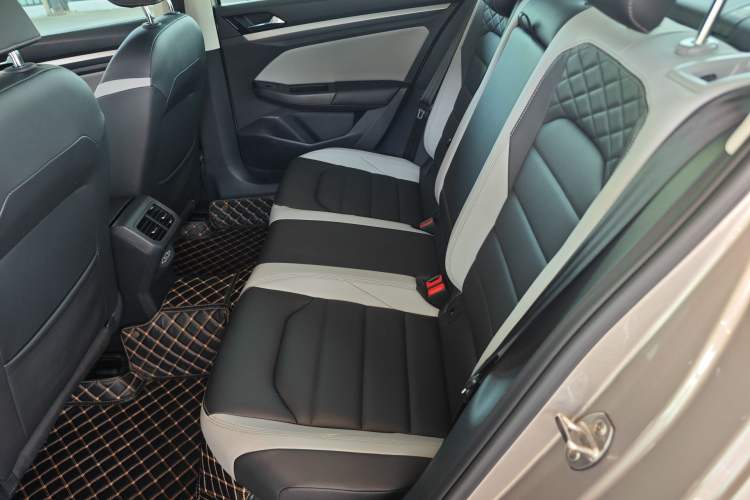 Used Volkswagen Bora 2023 300TSI DSG Prestige Edition Left Rear Seat