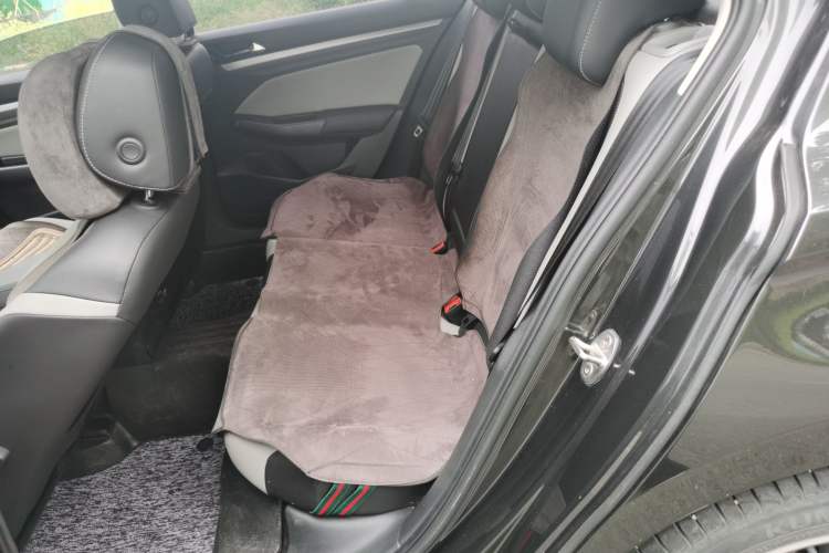 Used Volkswagen Bora 2023 300TSI DSG Prestige Edition Left Rear Seat