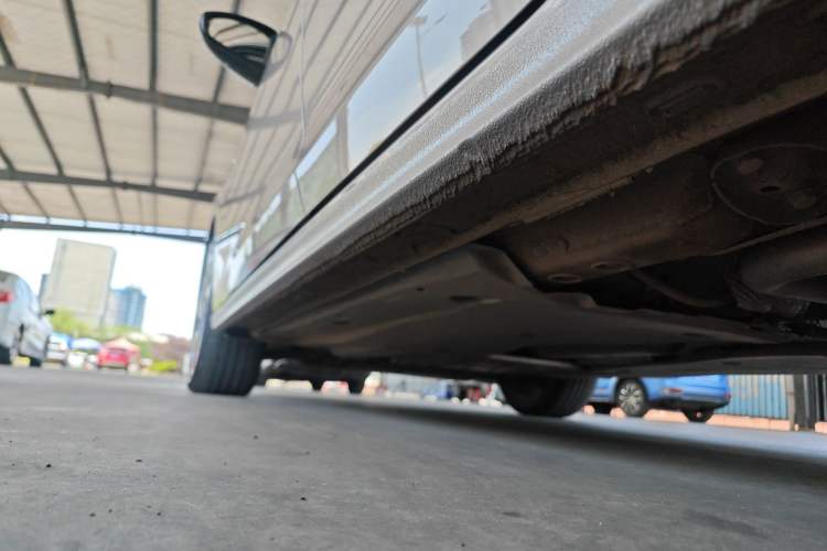 Used Volkswagen Bora 2023 300TSI DSG Prestige Edition Left Side Sill