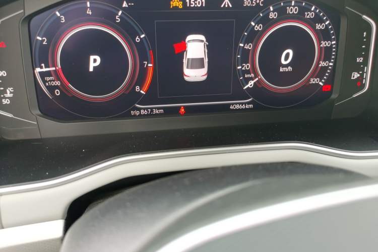 Used Volkswagen Bora 2023 300TSI DSG Prestige Edition Odometer Close Up