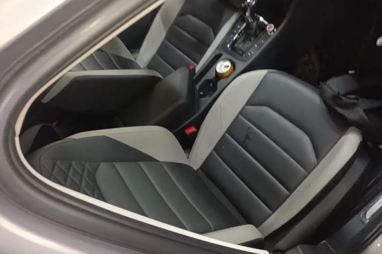 Used Volkswagen Bora 2023 280TSI DSG Prestige Edition Right Front Seat