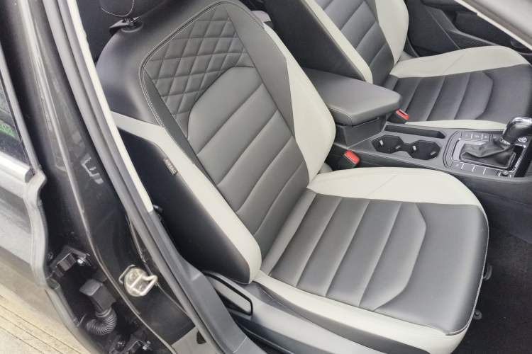 Used Volkswagen Bora 2023 280TSI DSG Prestige Edition Right Front Seat