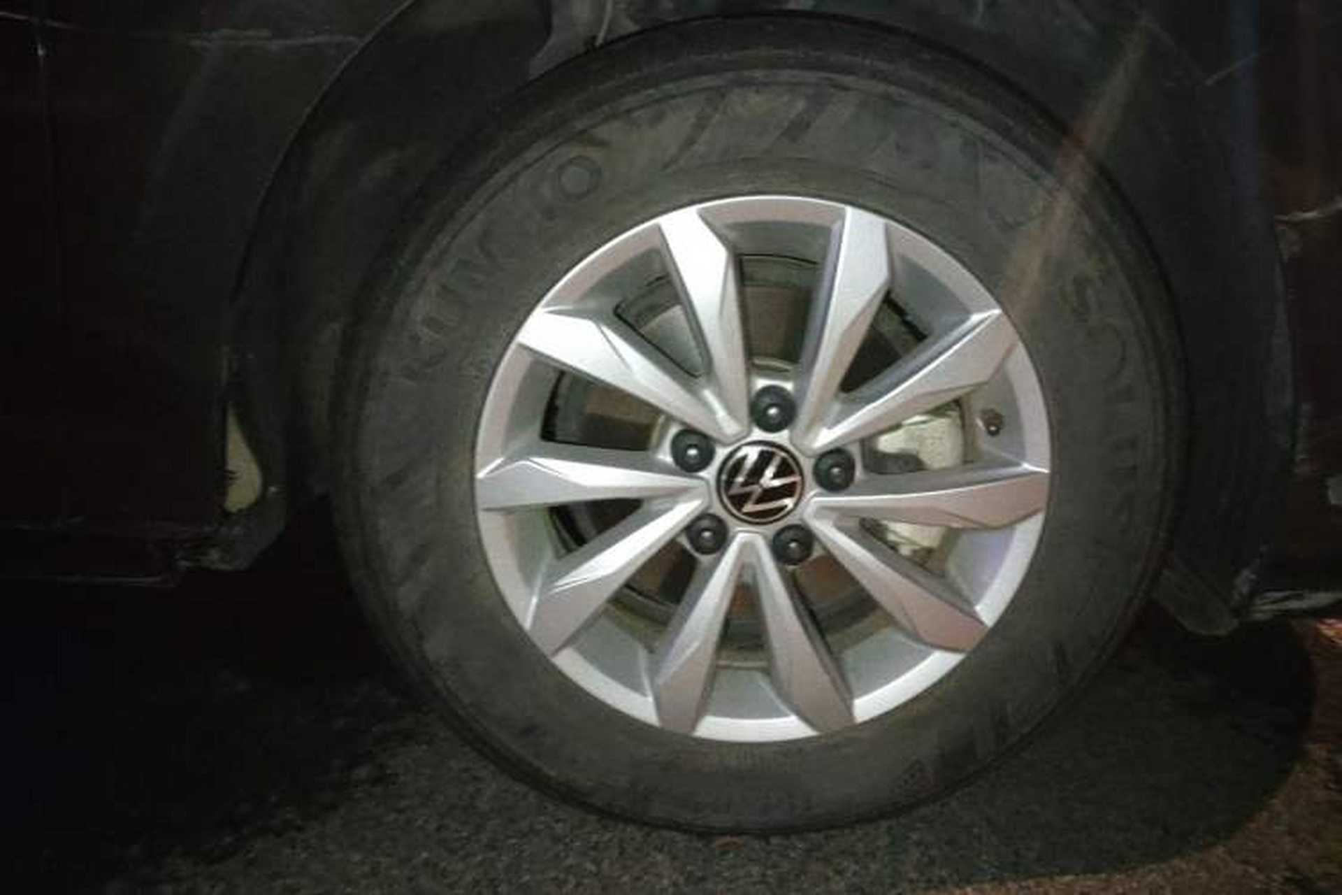 Used Volkswagen Bora 2023 200TSI Manual Comfort Edition Right Front Wheel Hub