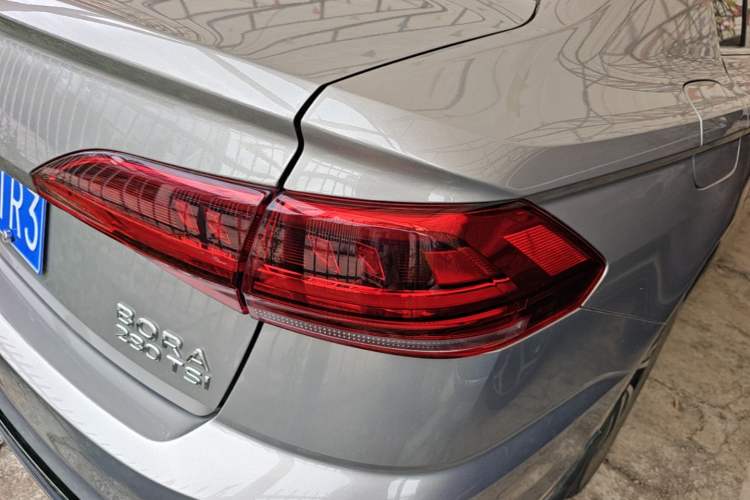 Used Volkswagen Bora 2023 280TSI DSG Comfort Edition Right Rear Taillight