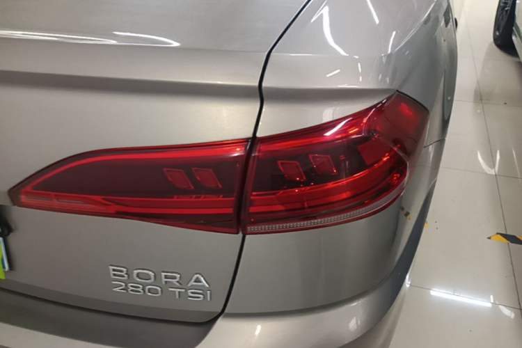 Used Volkswagen Bora 2023 280TSI DSG Prestige Edition Right Rear Taillight
