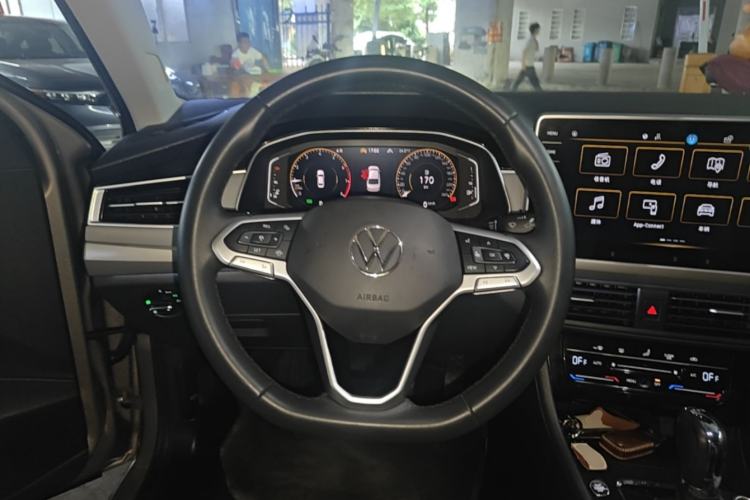 Used Volkswagen Bora 2023 300TSI DSG Prestige Edition Steering Wheel