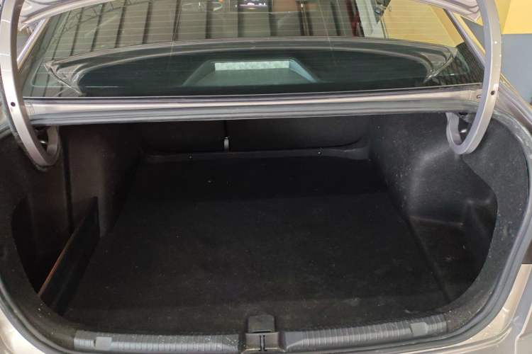 Used Volkswagen Bora 2023 200TSI DSG Smart Drive Version Trunk