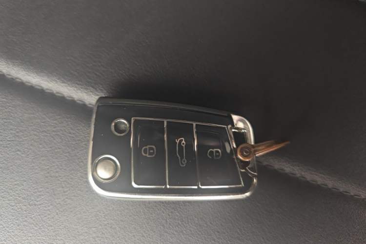 Used Volkswagen Bora 2023 200TSI DSG YueXing PRO Edition Vehicle Key