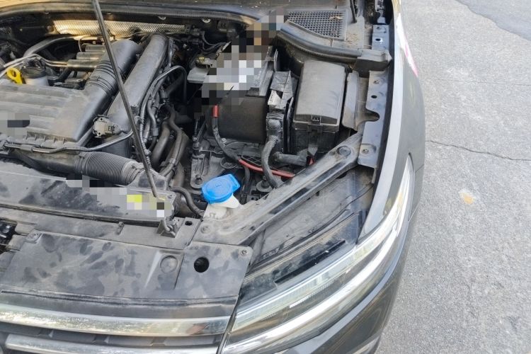 Used Volkswagen Bora 2023 200TSI DSG Comfort Edition Engine Bay Left