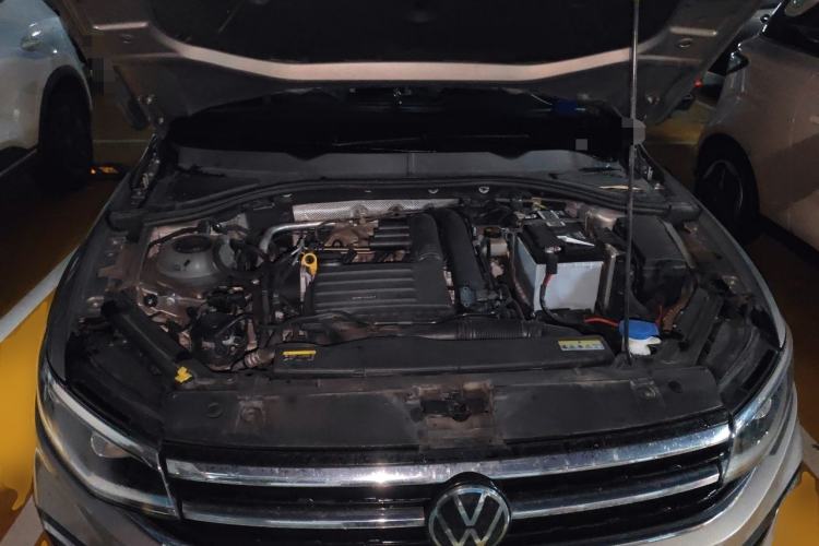 Used Volkswagen Bora 2023 280TSI DSG Prestige Edition Engine Bay