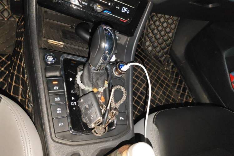 Used Volkswagen Bora 2023 280TSI DSG Prestige Edition Gear Lever