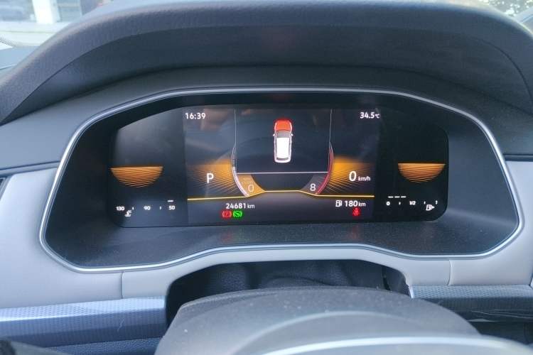 Used Volkswagen Bora 2023 200TSI DSG Comfort Edition Instrument Cluster