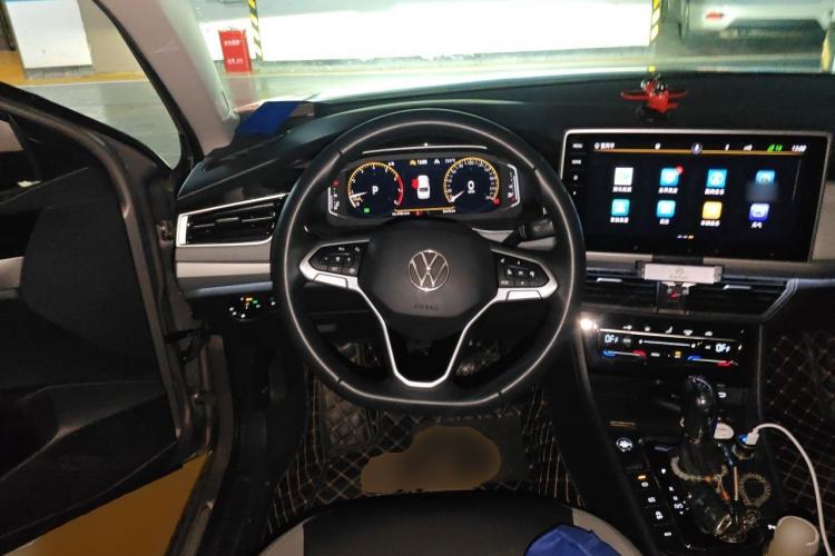 Used Volkswagen Bora 2023 280TSI DSG Prestige Edition Steering Wheel