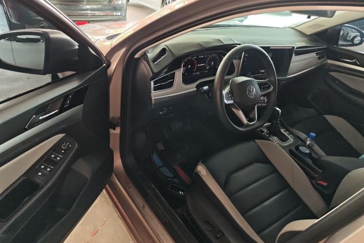 Used Volkswagen Bora 2023 300TSI DSG Prestige Edition Driver Seat