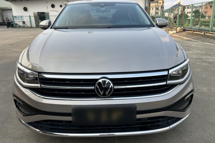 Used Volkswagen Bora 2023 300TSI DSG Prestige Edition Exterior 4