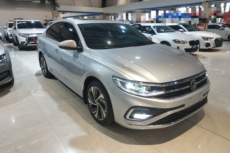 Used Volkswagen Bora 2023 200TSI DSG YueXing PRO Edition Front Right 45 Deg